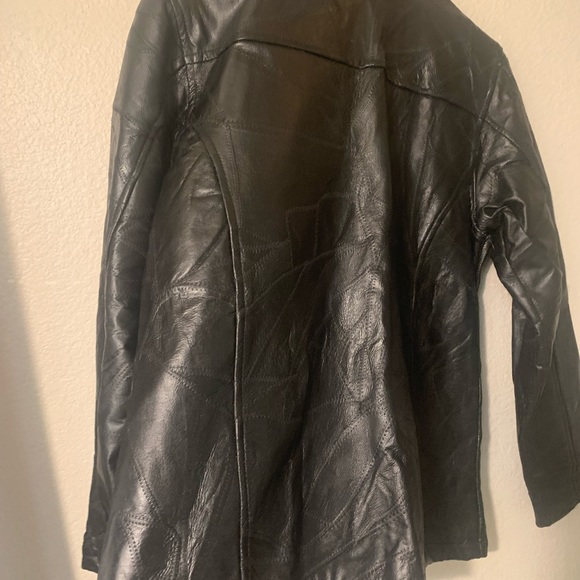 Black leather jacket size Large - Picture 2 of 6